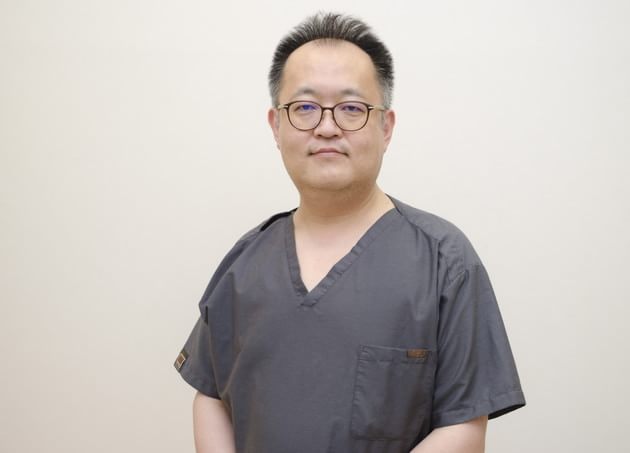 いわたレディースクリニック_岩田　佳幸