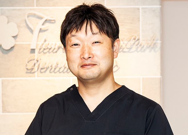 フルリール長居公園歯科クリニック_藤平　雄一郎