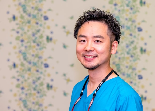 いろどり歯科_岡本　嵩弘