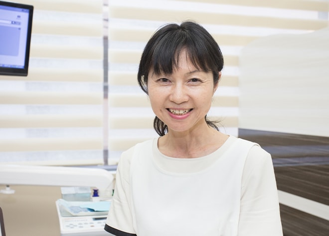 トヨムラ歯科医院_新木 裕子