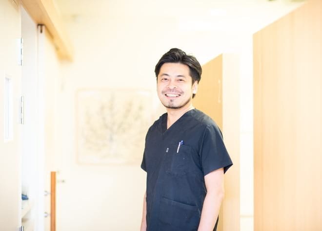 三軒茶屋ＵＪＩＩＥ　ＤＥＮＴＡＬ　ＣＬＩＮＩＣ_氏家　敬