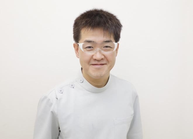 綾瀬みなみ歯科_冨田　行秀