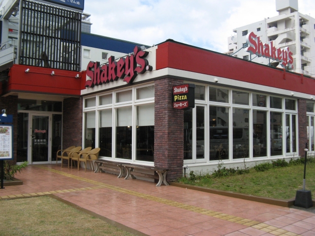 シェーキーズ　壺川店_1