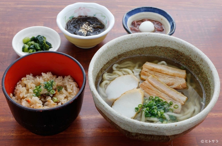 島唄と地料理　とぅばらーま_3