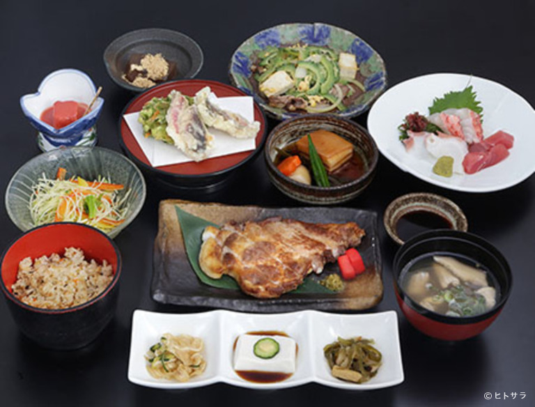 沖縄地料理　あんがま　国際通り店_1