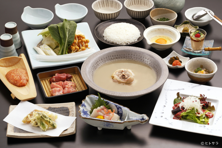 水たき料亭　博多華味鳥　博多駅前店_3