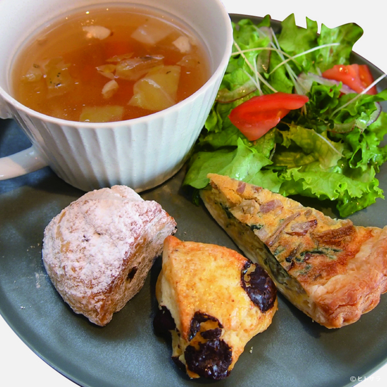 カフェプルクワ豊橋店_3