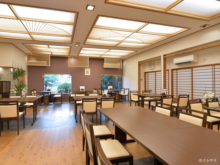 福島信夫山迎賓館　和食くろ沢　牛若丸_1