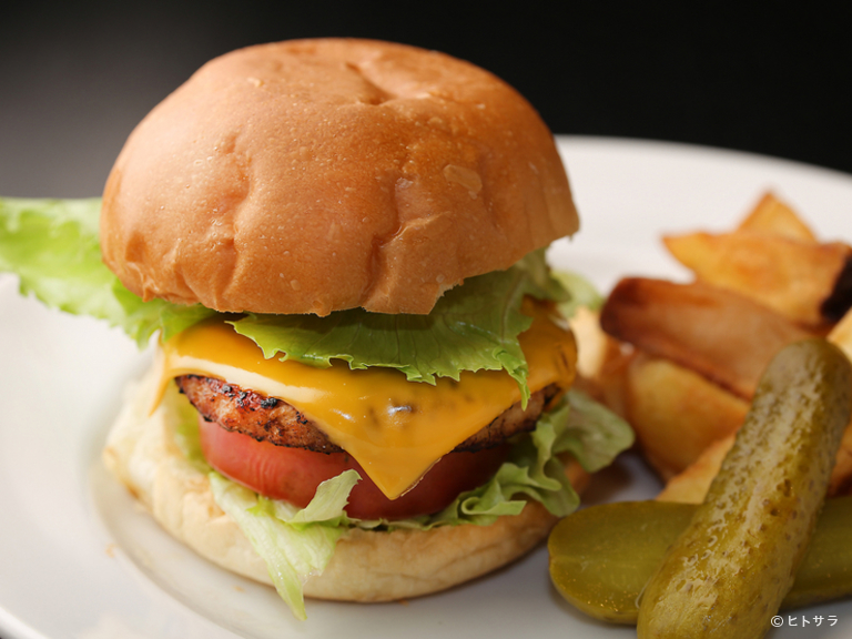 DINING＋BAR RAZZLE DAZZLE_3