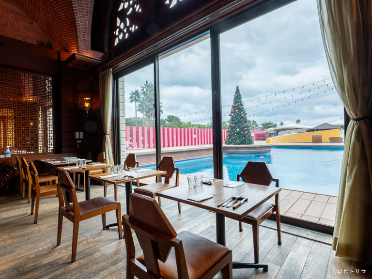 The lounge on the water(ザ・ルイガンズ)_3