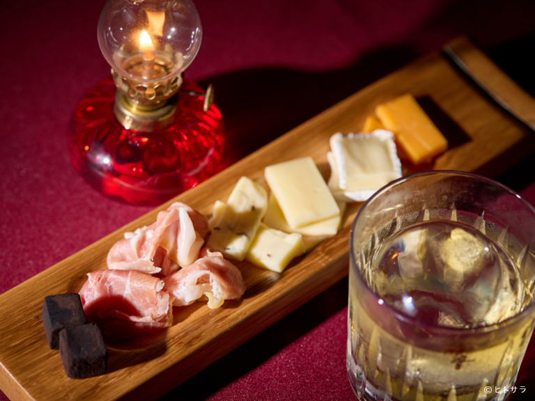 Bar whiskey&KAVALAN