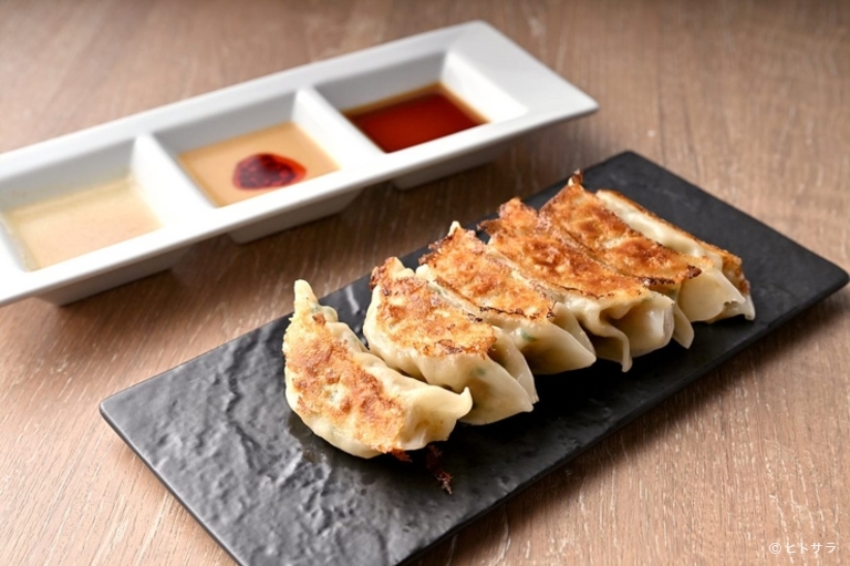 地鶏と餃子の創作居酒屋　コモンダイニング　四条烏丸_1