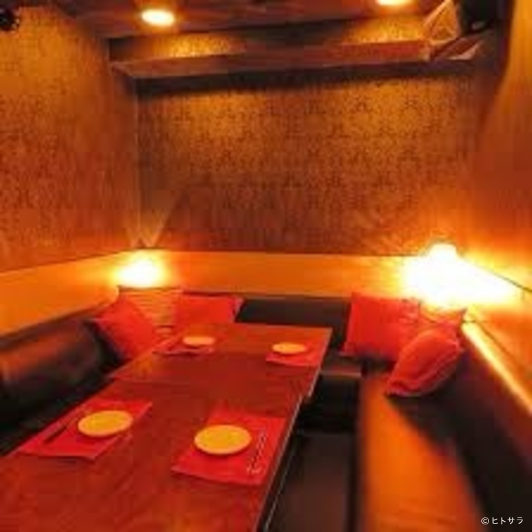 AGEHA DINING LOUNGE