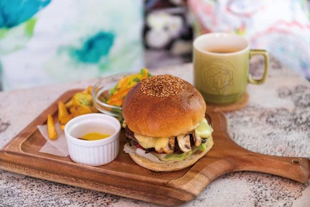 友安製作所Cafe&Bar　阿倍野_1