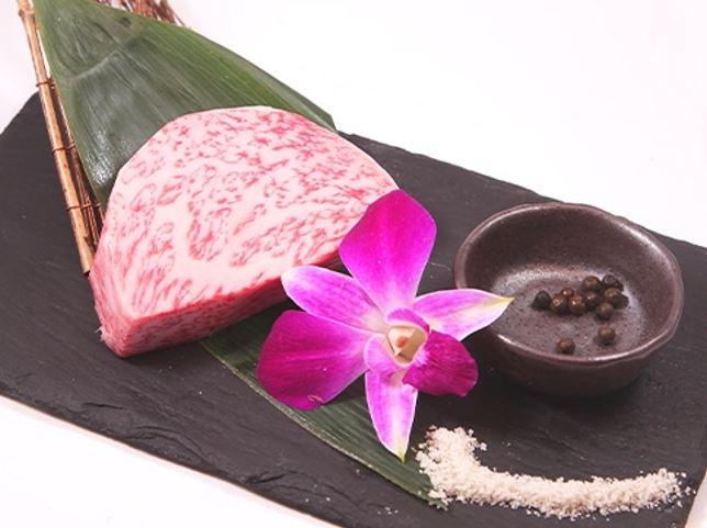 炭火焼肉やまと　本店_3