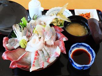 あまべの郷　関あじ関さば館_3