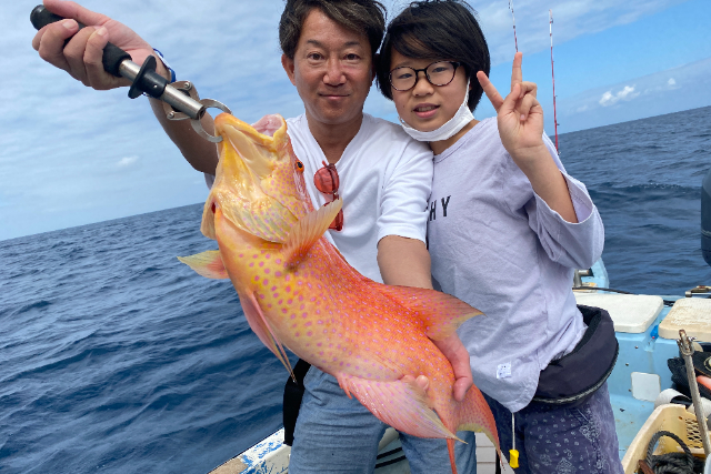 釣り船石垣島