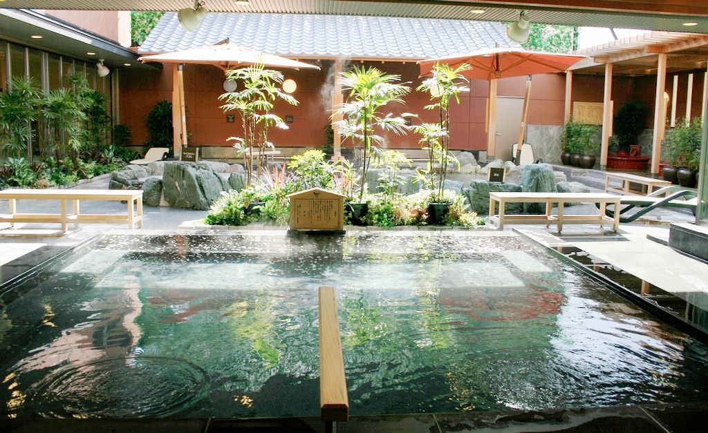 チムジルバンスパ神戸