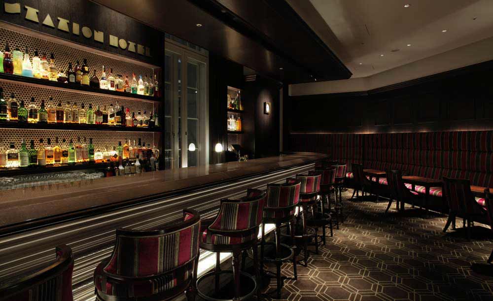 Bar ＆ Cafe 「Camellia」／東京ステーションホテル_4