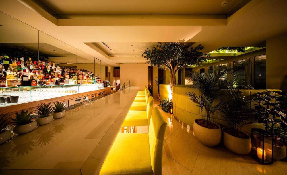BAR THIRD PLACE GARDEN