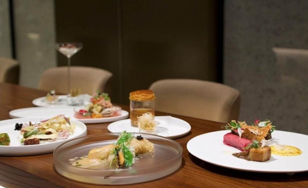 Le salon prive_3