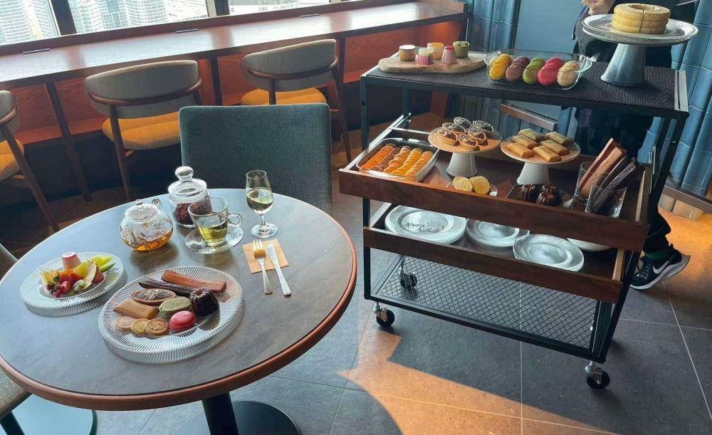 sky lounge cafe &bar mequ_4