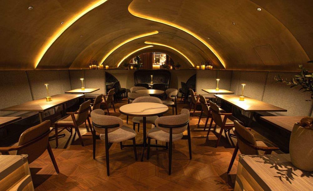 Oyster bar&French Bistro WHARF 有楽町