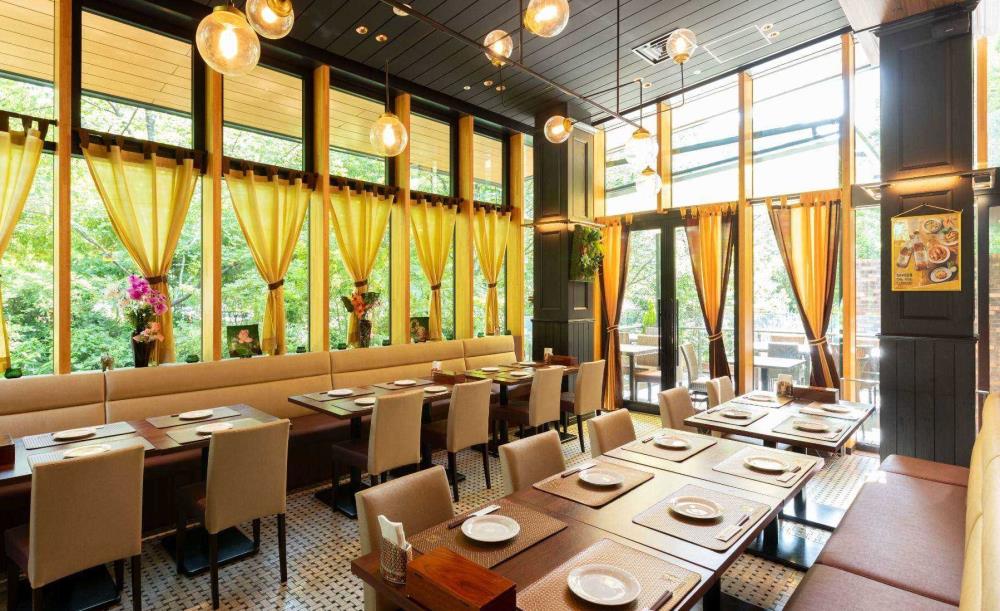 JASMINE THAI TERRACE 赤坂