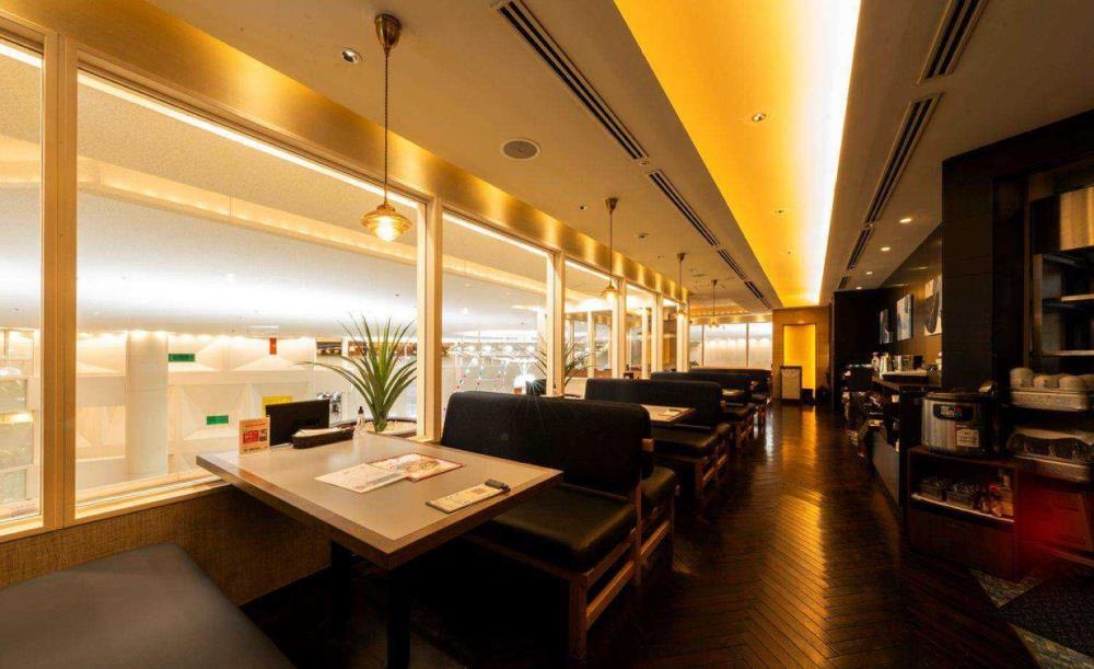 8TH SEA OYSTER Bar Market Kitchen 阪急うめだ本店