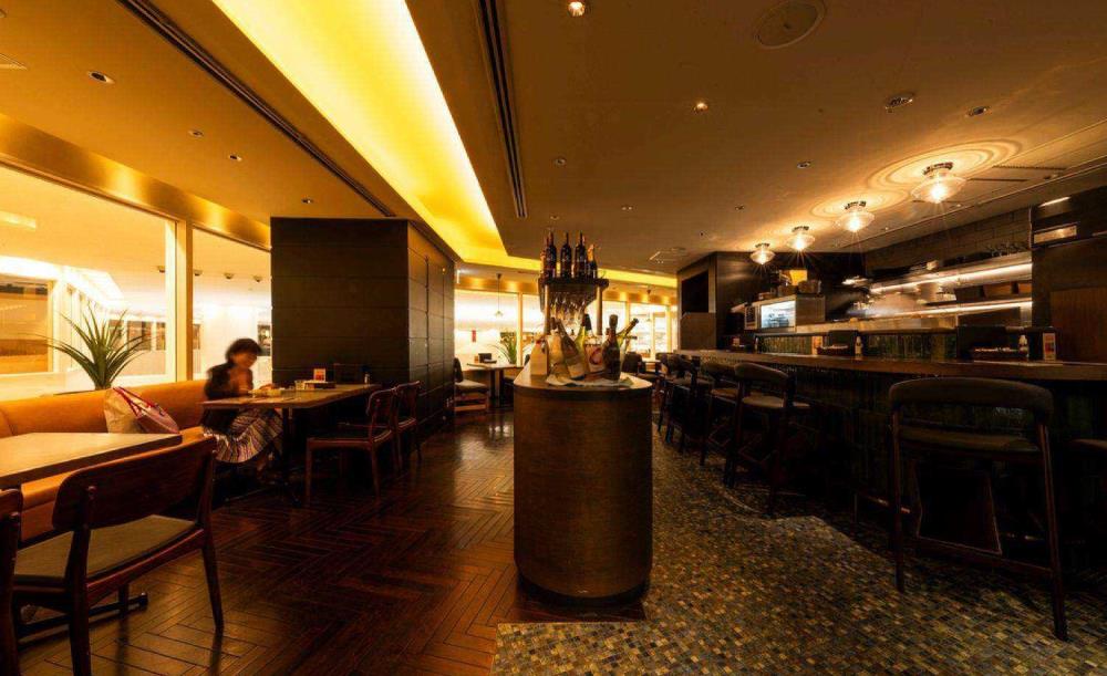 8TH SEA OYSTER Bar Market Kitchen 阪急うめだ本店_4