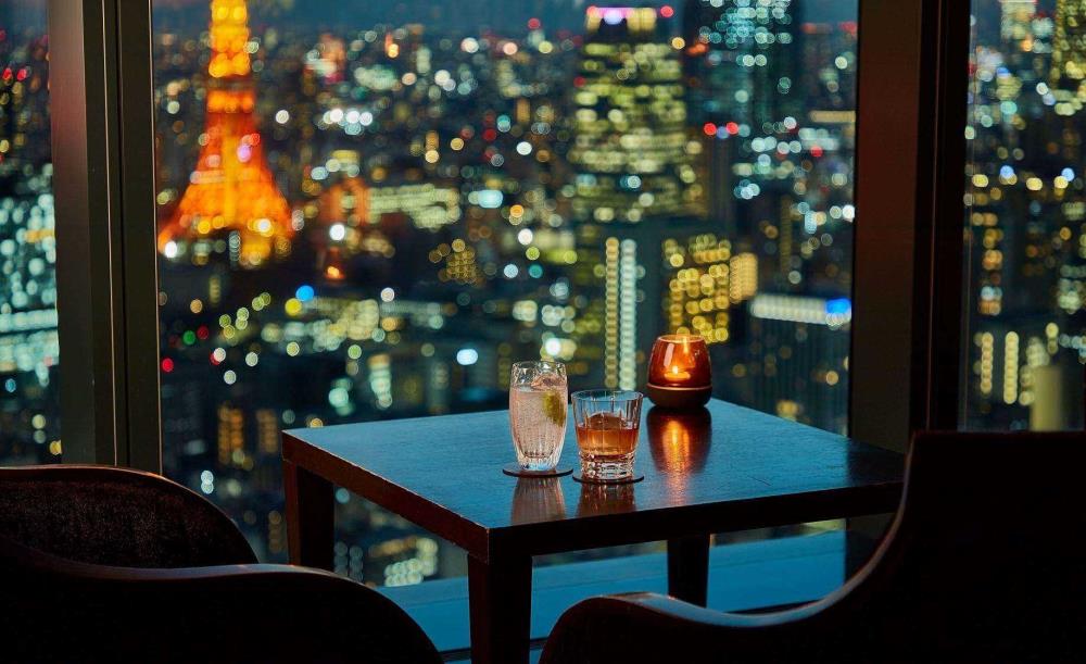 Bar ＆ Lounge MAJESTIC