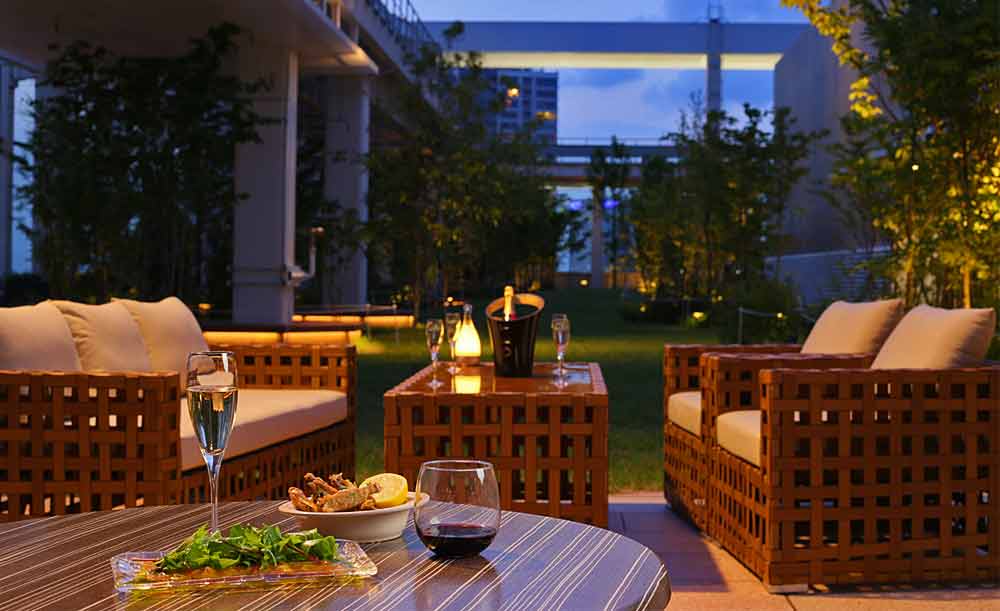 ARK HILLS SOUTH TOWER ROOFTOP LOUNGE