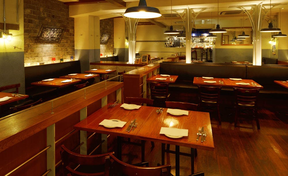 オイスター＆ワイン ペスカデリア銀座店