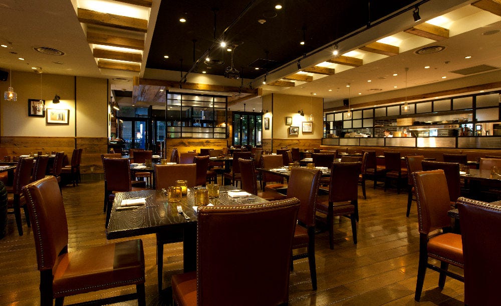 WOLFGANG PUCK PIZZA BAR 赤坂アークヒルズ店