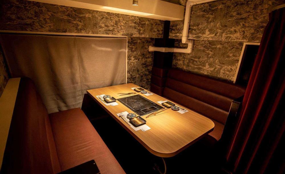 新潟雪むろ熟成焼肉 にく稲 六本木店（旧：にく稲）