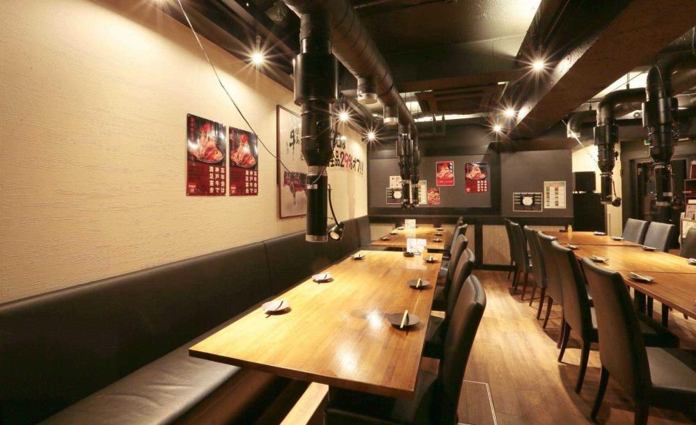炭火焼肉・にくなべ屋 神戸びいどろ 初台店