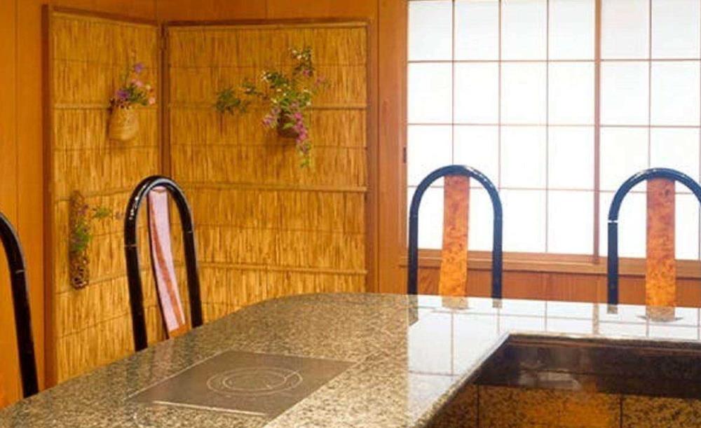 なにわ懐石・しゃぶしゃぶ 久壷庵