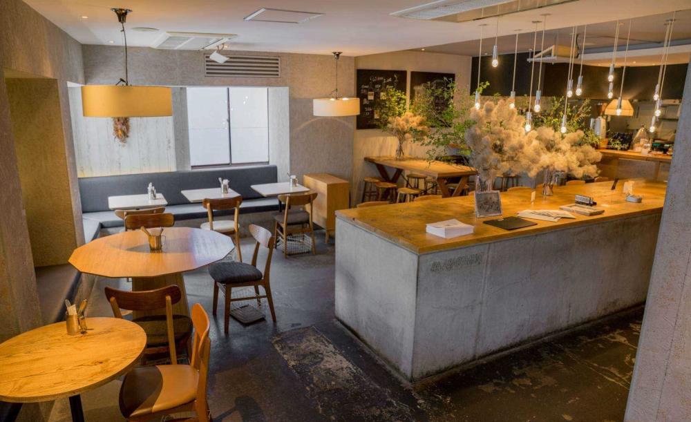 44 APARTMENT 町田店