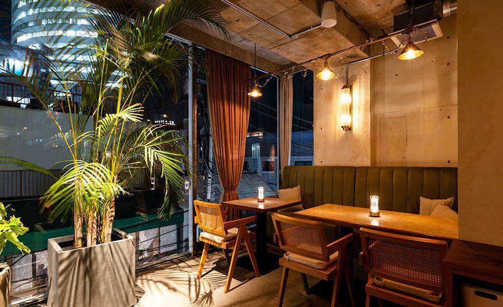 cafe terrace & bistro Queency