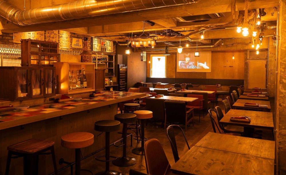 Italianbar ATTACHMENT -アタッチメント- 横浜鶴屋町店