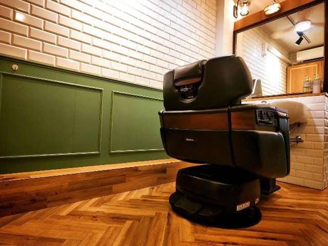 Y's BarBer GINZA 神田御茶ノ水店