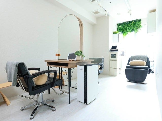 Rr SALON GINZA