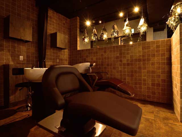 Levi Hair Salon_1