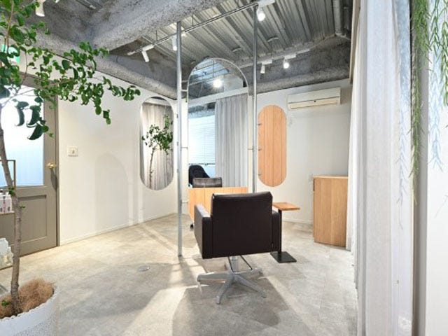 Lsurii 東銀座店
