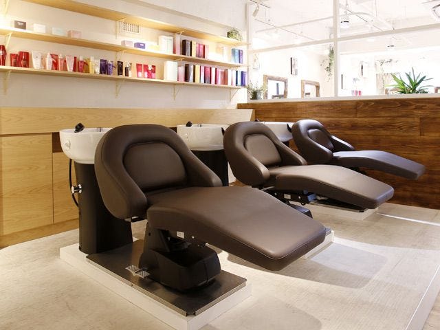 HAIR & MAKE ZEST 中野店_1