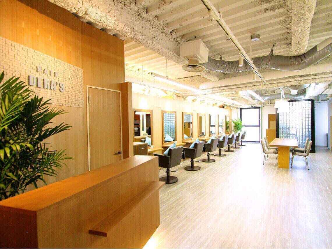 DERA'S 銀座中央通り店