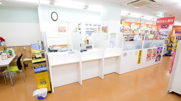 寝屋川ケアーズ薬局_3