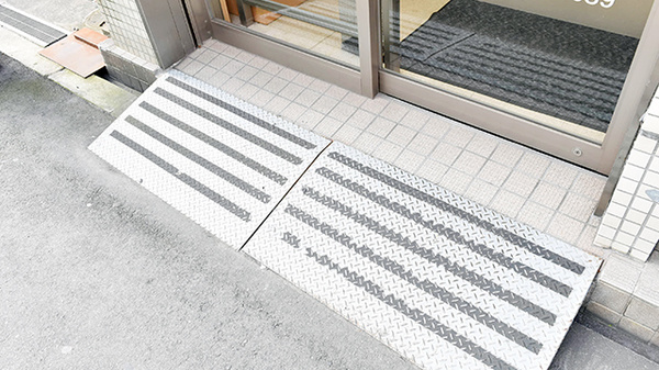 あけぼの薬局　桃谷店_3