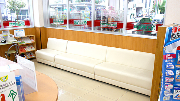 スギ薬局　金山北店_4