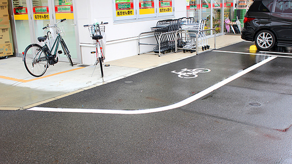 スギ薬局　汐路店_3